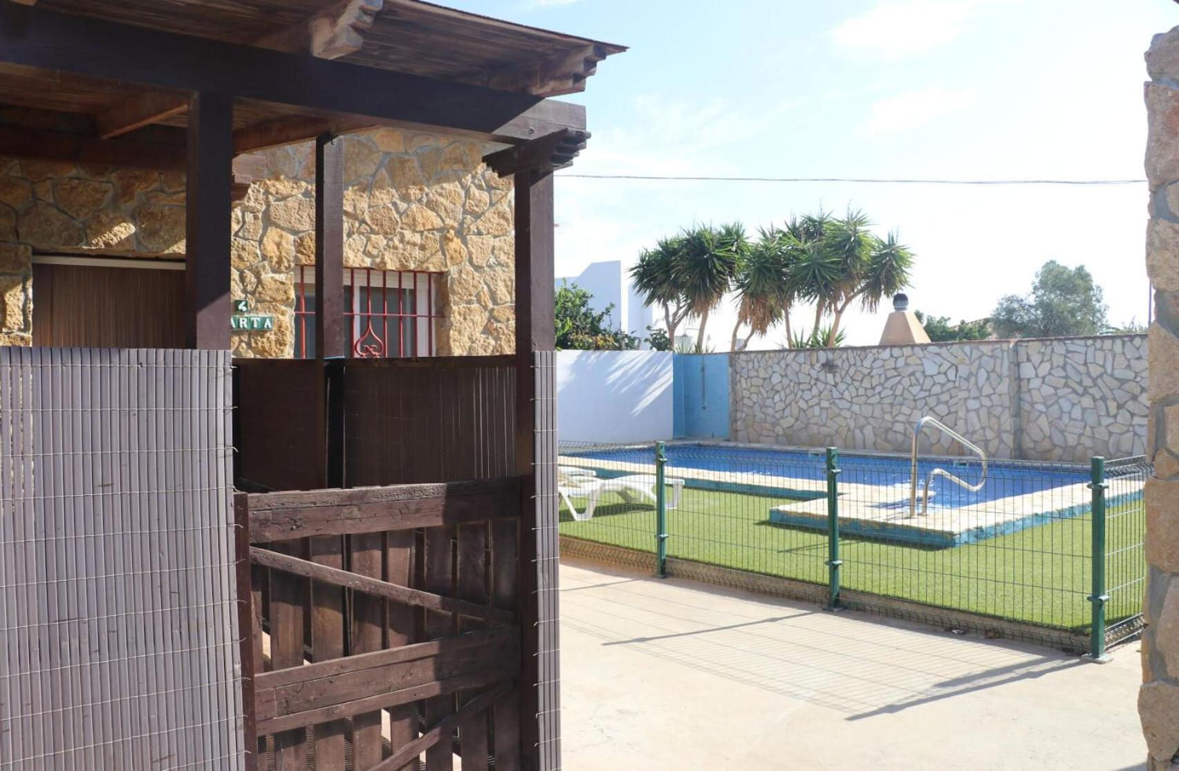 Apartamento en Conil con piscina Conil De La Frontera Exterior foto